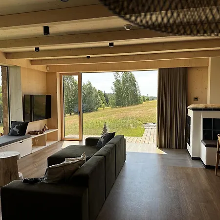 In With Sauna & Jacuzzi Βίλα Roprachtice