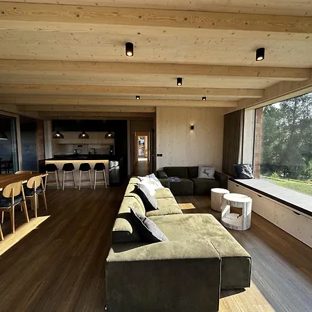Вилла In With Sauna & Jacuzzi *