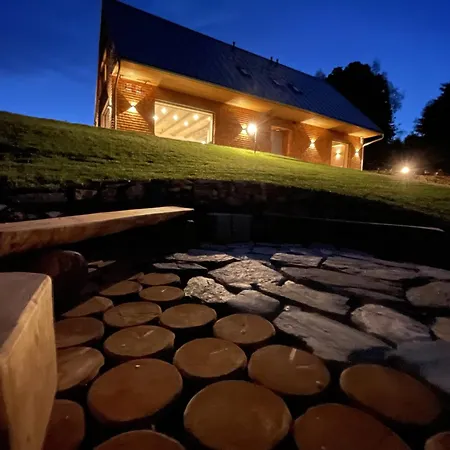 In With Sauna & Jacuzzi Вилла *