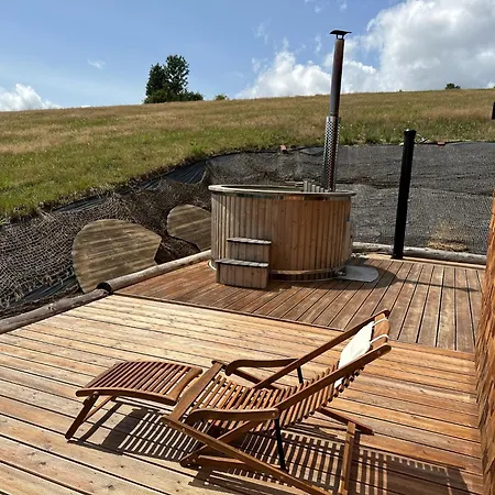 In With Sauna & Jacuzzi *